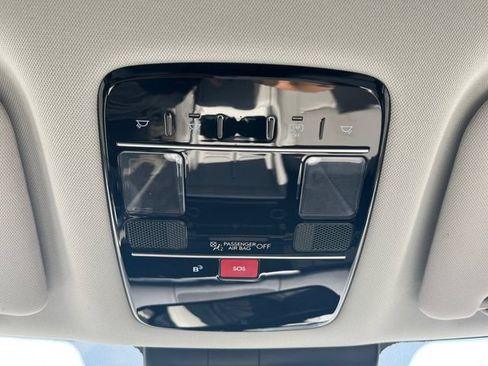 Used 2025 Hyundai Santa Fe SEL FWD image 7