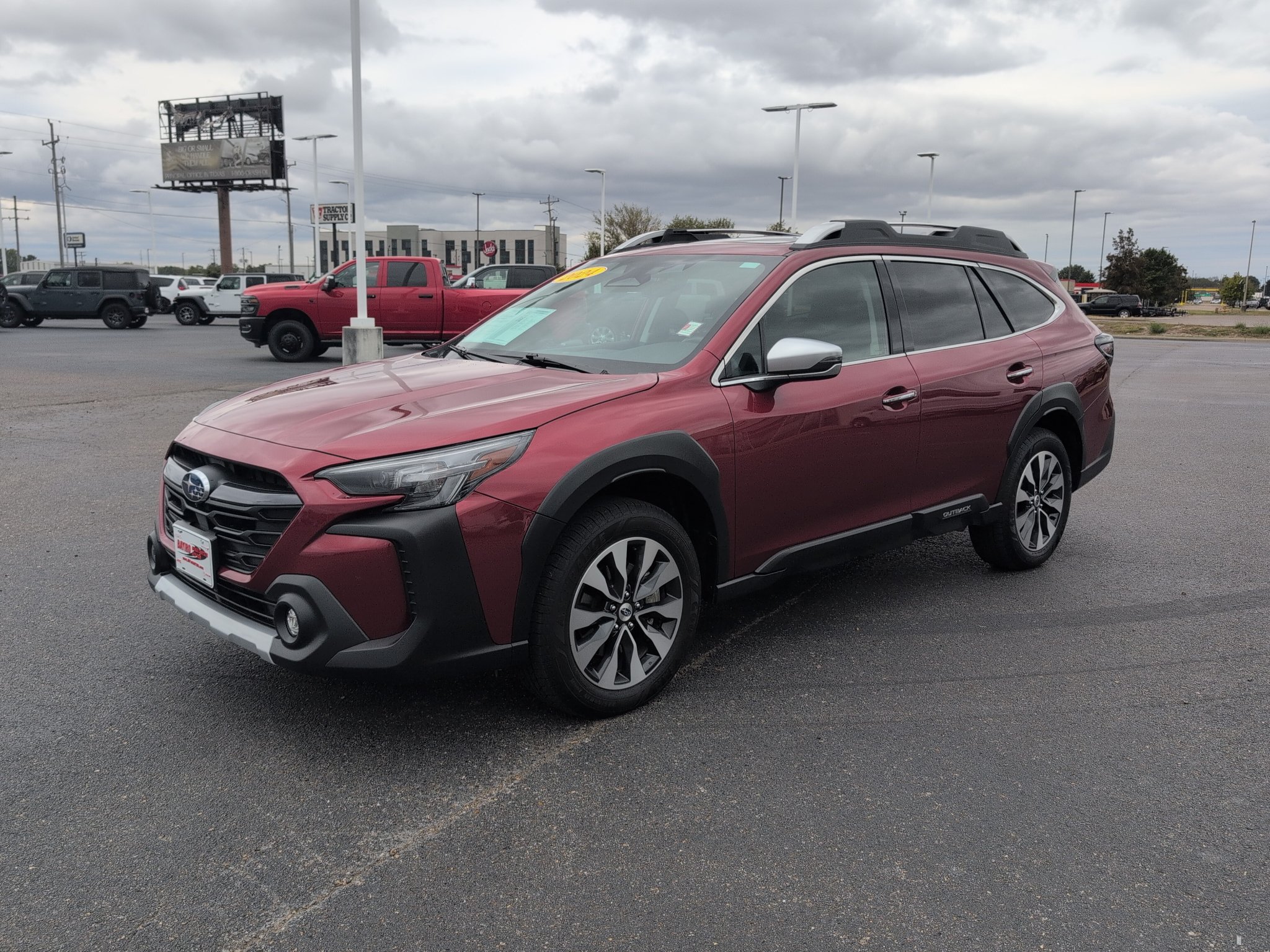 Used 2024 Subaru Outback Touring XT AWD/4WD image 3