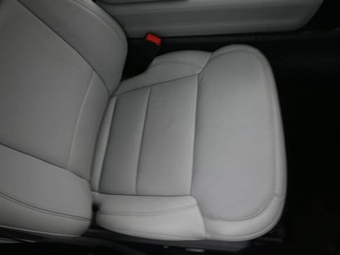 Certified 2025 Ford Expedition Max Platinum w/ Driver's Package AWD/4WD image 32