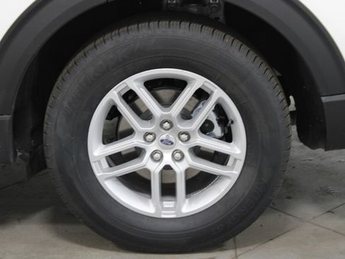 New 2026 Ford Explorer Active w/ Active Comfort Package RWD image 17