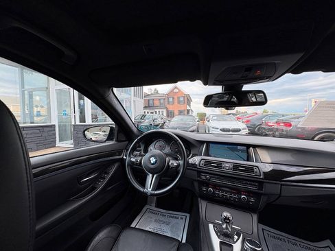 Used 2014 BMW M5 RWD image 19