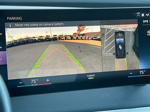 Used 2023 BMW iX xDrive50 w/ Premium Package image 20