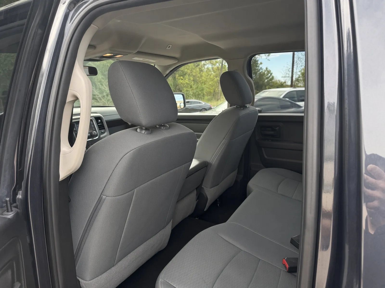 Used 2019 RAM 1500 Express AWD/4WD image 10