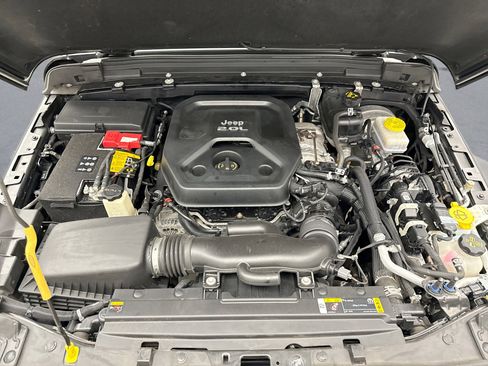 Used 2021 Jeep Wrangler Unlimited Sport image 23