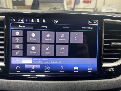 Used 2023 Chrysler Pacifica Touring-L FWD image 13