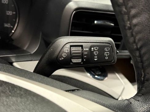 Used 2023 Ford Explorer XLT w/ Equipment Group 202A AWD/4WD image 20