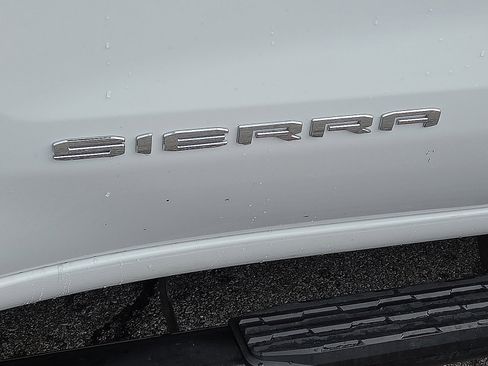 Used 2025 GMC Sierra 1500 Pro w/ Trailering Package image 8