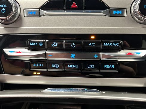 Used 2023 Ford Explorer XLT w/ Equipment Group 202A AWD/4WD image 16