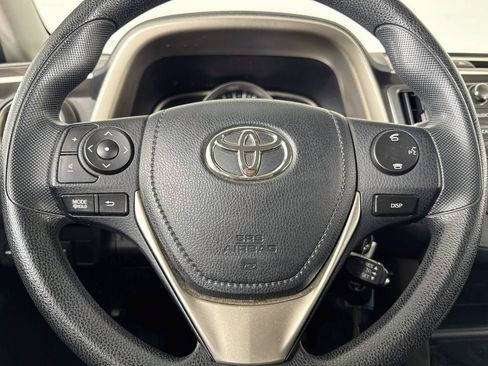 Used 2015 Toyota RAV4 LE FWD image 30