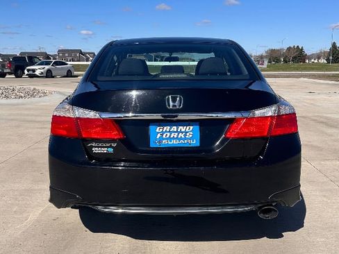 Used 2015 Honda Accord EX image 6