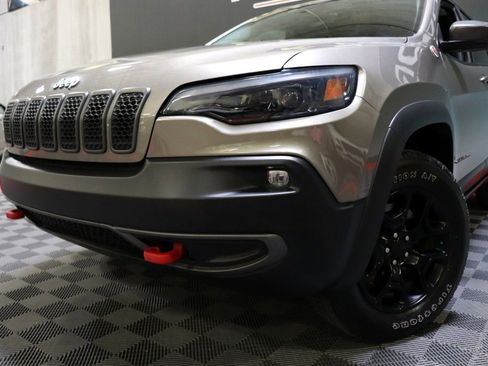Used 2020 Jeep Cherokee Trailhawk image 65
