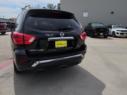 Used 2019 Nissan Pathfinder SV FWD image 33