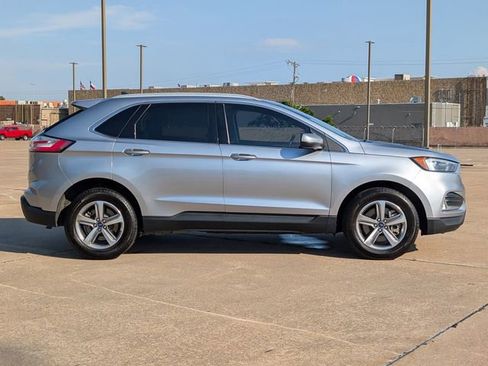 Used 2022 Ford Edge SEL w/ Convenience Package AWD/4WD image 2