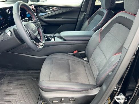 Certified 2025 Chevrolet Blazer EV RS image 24