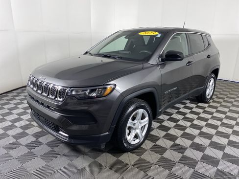 Used 2023 Jeep Compass Sport AWD/4WD image 10