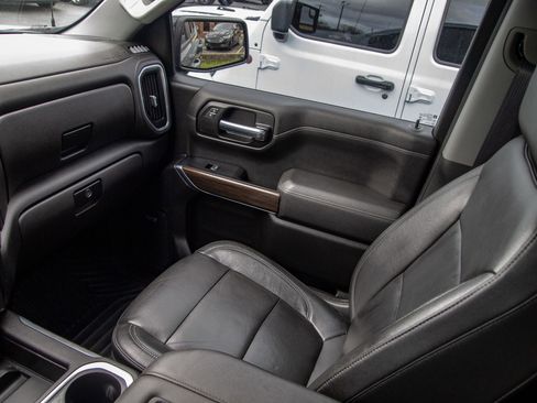 Used 2019 Chevrolet Silverado 1500 RST image 15