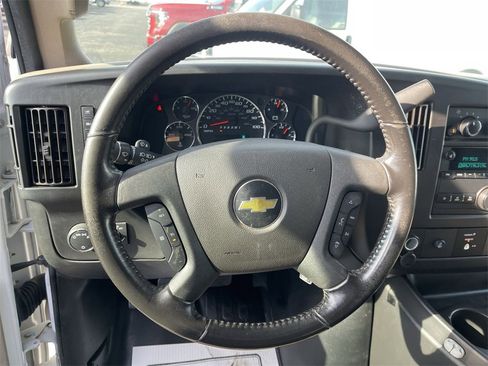 Used 2021 Chevrolet Express 3500 w/ Driver Convenience Package image 5