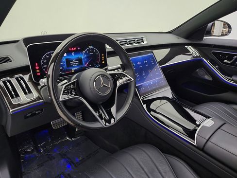 Used 2023 Mercedes-Benz S 500 4MATIC image 12