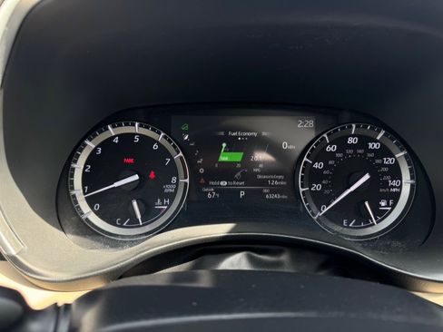 Used 2020 Toyota Highlander XLE image 54