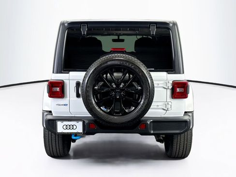 Used 2023 Jeep Wrangler Unlimited Sahara image 6