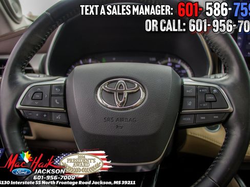 Used 2021 Toyota Highlander Platinum image 15