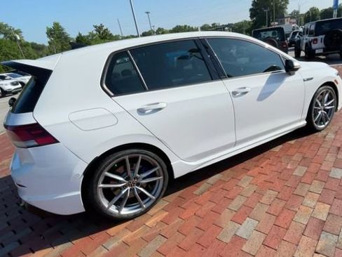 Used 2024 Volkswagen Golf R AWD/4WD image 9