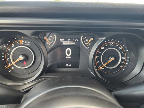 New 2026 Jeep Gladiator Sport AWD/4WD image 18