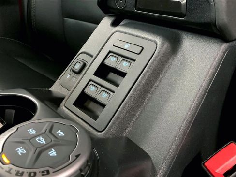 New 2025 Ford Bronco Badlands image 20