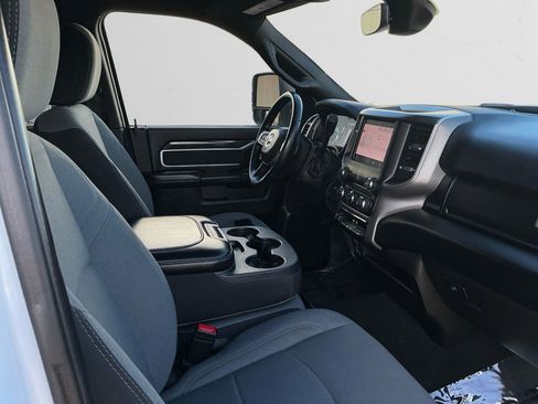 Used 2024 RAM 3500 Big Horn image 15