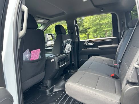 Used 2026 Chevrolet Silverado 2500 LT AWD/4WD image 45