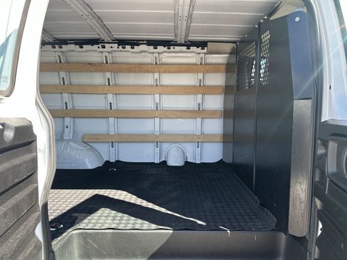 Used 2024 GMC Savana 2500 w/ Driver Convenience Package image 23