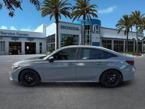 Used 2025 Honda Civic Sport image 5