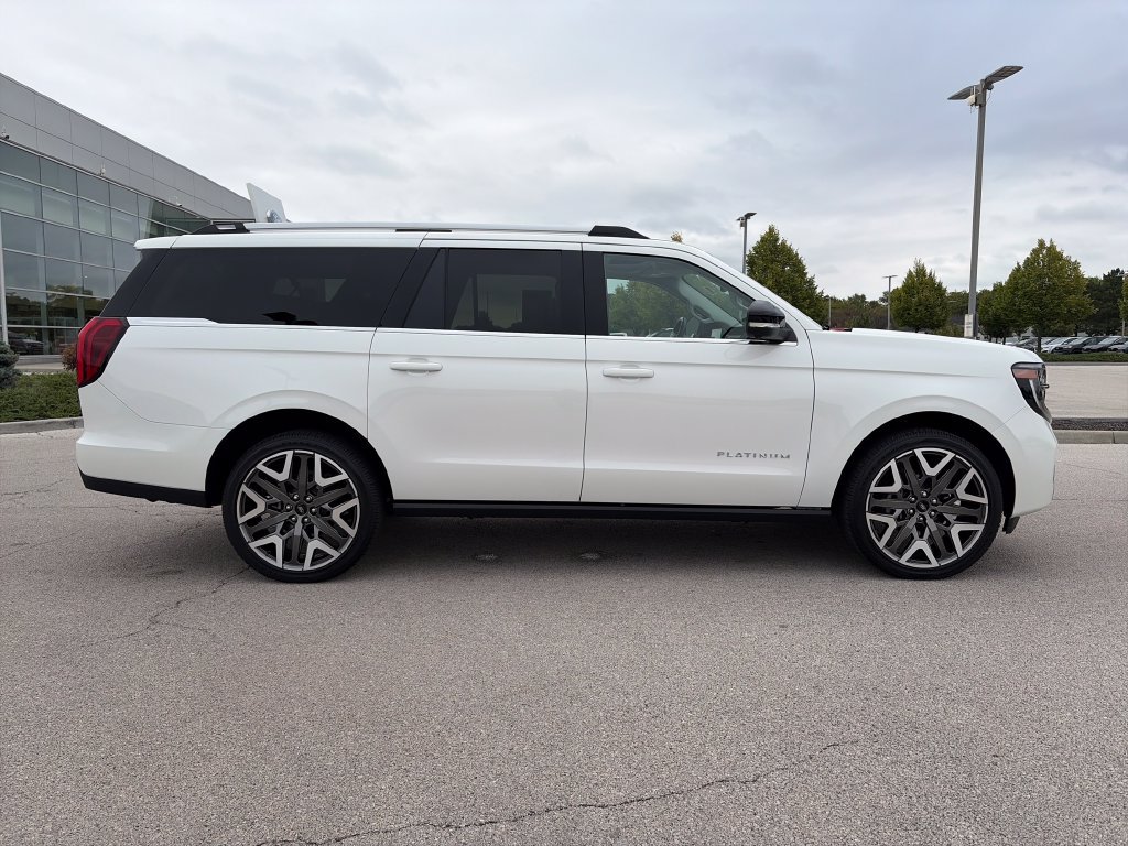 Used 2026 Ford Expedition Max Platinum w/ Platinum Ultimate Package AWD/4WD image 8