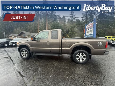 Used 2016 Ford F250 Lariat w/ Camper Package image 9