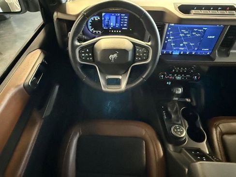 Certified 2023 Ford Bronco Outer Banks w/ Sasquatch Package image 16