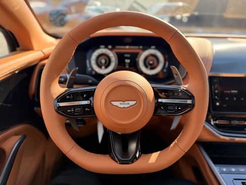 Used 2026 Aston Martin DBX 707 AWD/4WD image 18