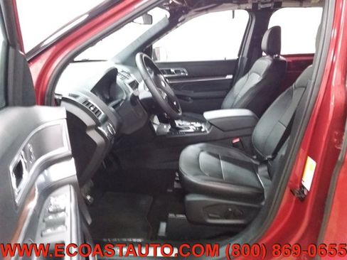 Used 2019 Ford Explorer Limited w/ Ford Safe & Smart Package image 10