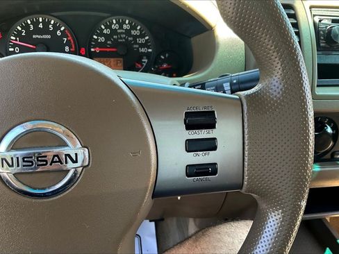 Used 2006 Nissan Frontier SE w/ (P01) Power Pkg RWD image 13
