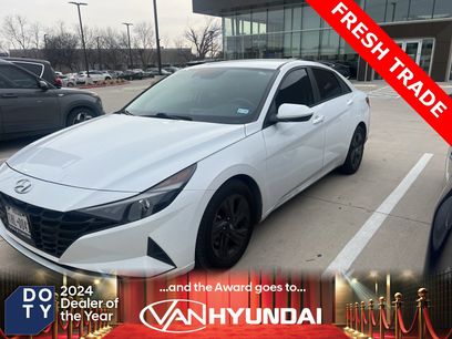 Used 2021 Hyundai Elantra SEL w/ Convenience Package
