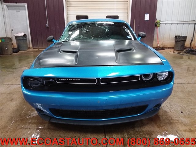 Used 2018 Dodge Challenger SXT RWD image 7