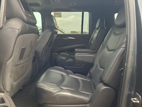 Used 2019 Cadillac Escalade ESV Platinum AWD/4WD image 4