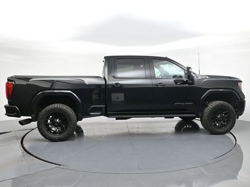 Used 2022 GMC Sierra 3500 AT4 w/ AT4 Premium Plus Package AWD/4WD image 4