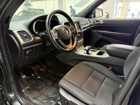 Used 2015 Jeep Grand Cherokee Laredo w/ Quick Order Package 23E AWD/4WD image 20