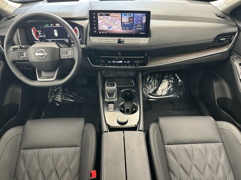Used 2026 Nissan Rogue Platinum w/ Platinum Premium Package AWD/4WD image 12
