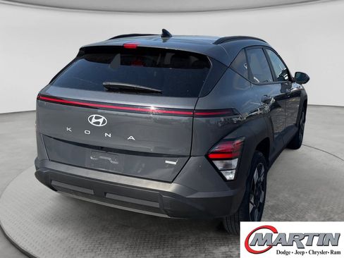 Used 2025 Hyundai Kona SEL AWD/4WD image 5