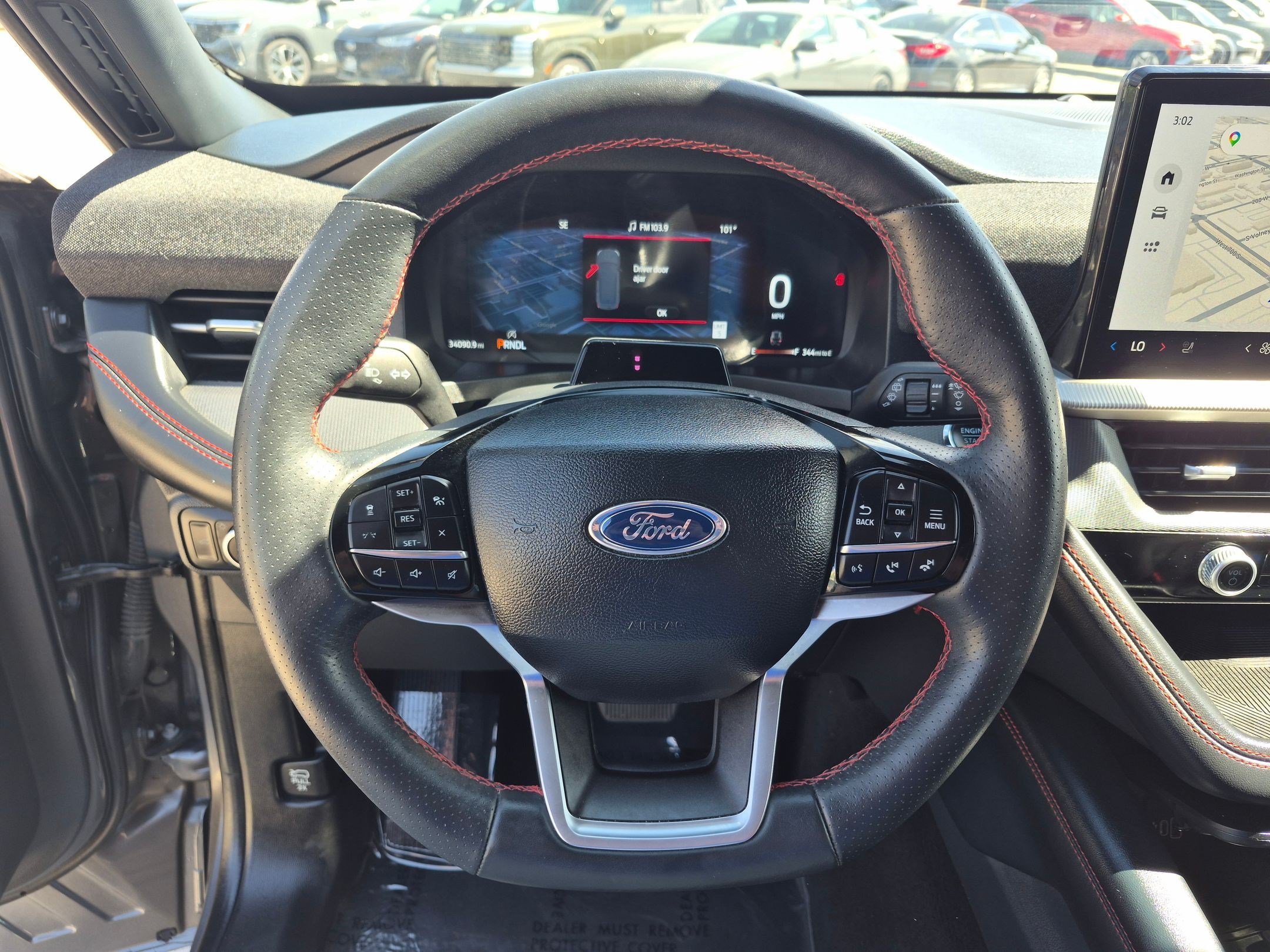 Used 2025 Ford Explorer ST-Line w/ ST-Line Street Pack AWD/4WD image 18