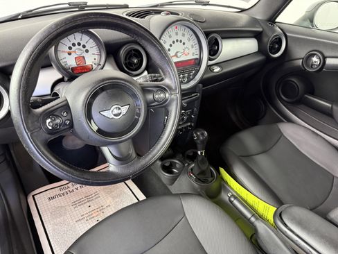 Used 2013 MINI Cooper Hardtop image 10
