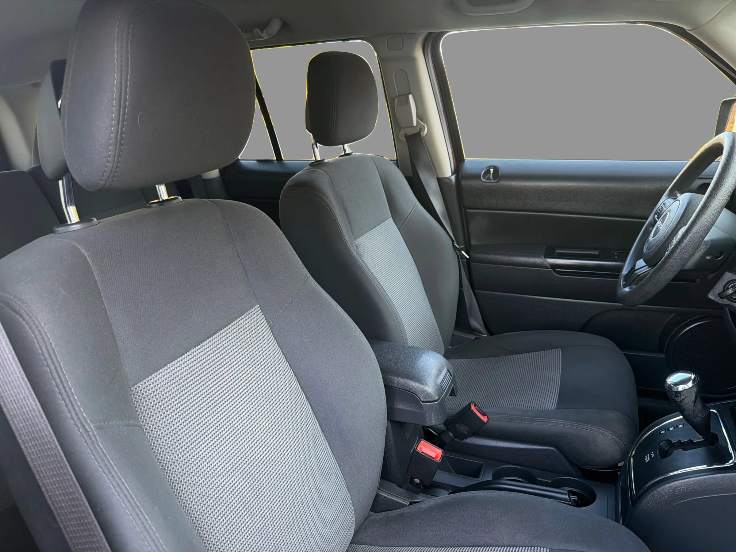 Used 2015 Jeep Patriot Sport w/ Power Value Group FWD image 26