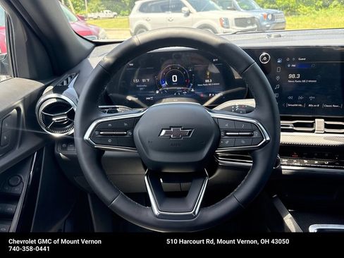 New 2027 Chevrolet Equinox LT w/ Convenience Package II AWD/4WD image 18