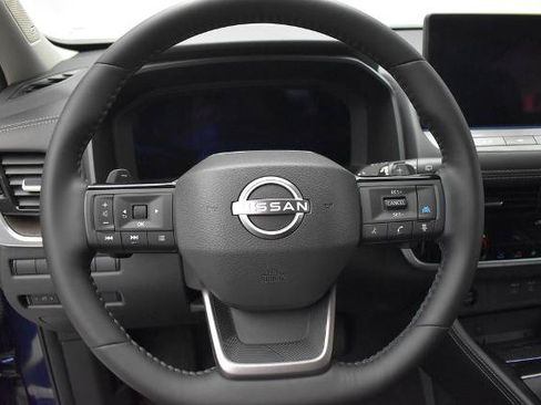 Certified 2026 Nissan Rogue Platinum w/ Platinum Premium Package AWD/4WD image 17
